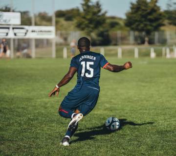 2026金球奖赔率更新，姆巴佩领跑凯恩第二（配图示意）